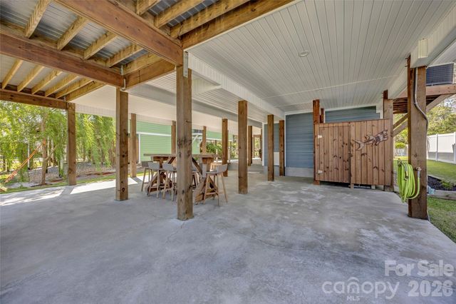 6308 E Yacht Drive, Oak Island, NC 28465