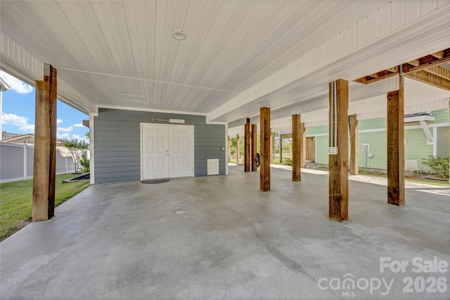 6308 E Yacht Drive, Oak Island, NC 28465