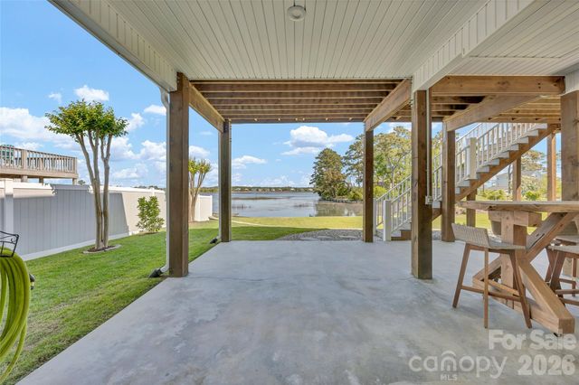 6308 E Yacht Drive, Oak Island, NC 28465
