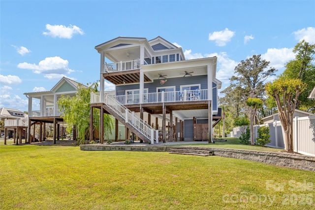 6308 E Yacht Drive, Oak Island, NC 28465