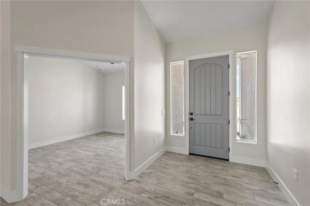 19707 Roanoke Road, Apple Valley, CA 92307