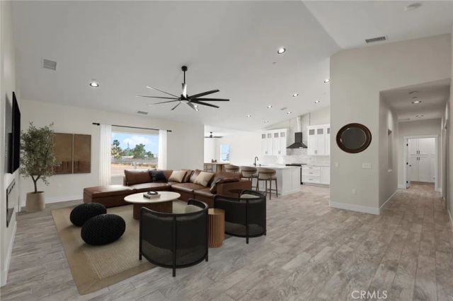 19707 Roanoke Road, Apple Valley, CA 92307