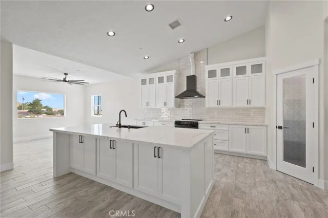 19707 Roanoke Road, Apple Valley, CA 92307