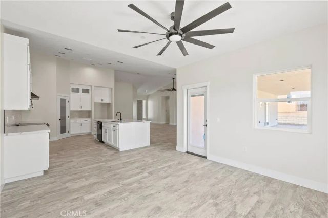 19707 Roanoke Road, Apple Valley, CA 92307