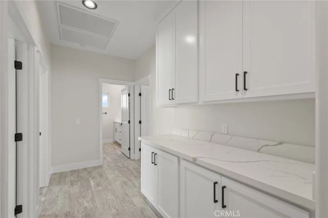 19707 Roanoke Road, Apple Valley, CA 92307