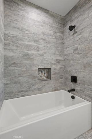 19707 Roanoke Road, Apple Valley, CA 92307
