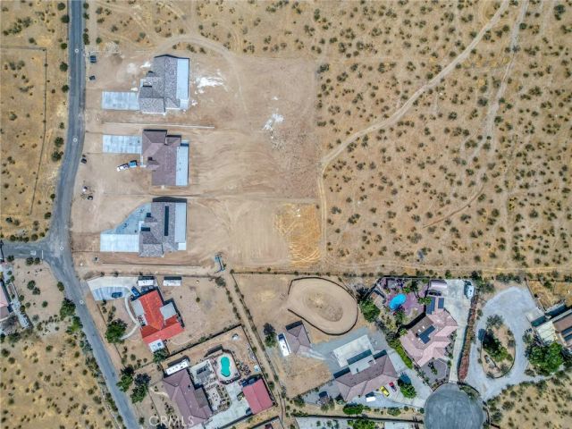 19707 Roanoke Road, Apple Valley, CA 92307