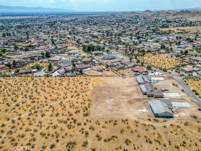 19707 Roanoke Road, Apple Valley, CA 92307