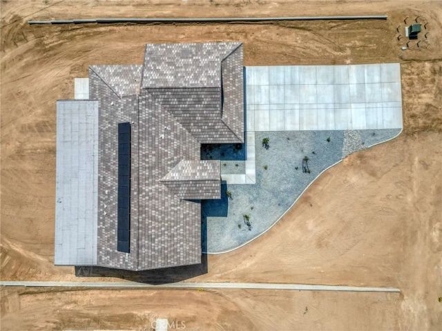 19707 Roanoke Road, Apple Valley, CA 92307