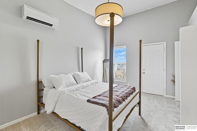 1316 S 6th Street, Omaha, NE 68108