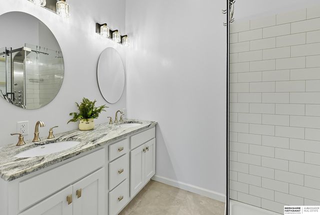 1316 S 6th Street, Omaha, NE 68108