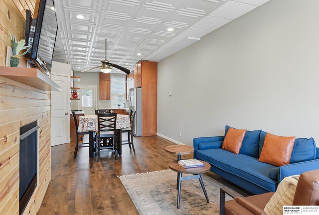 1316 S 6th Street, Omaha, NE 68108