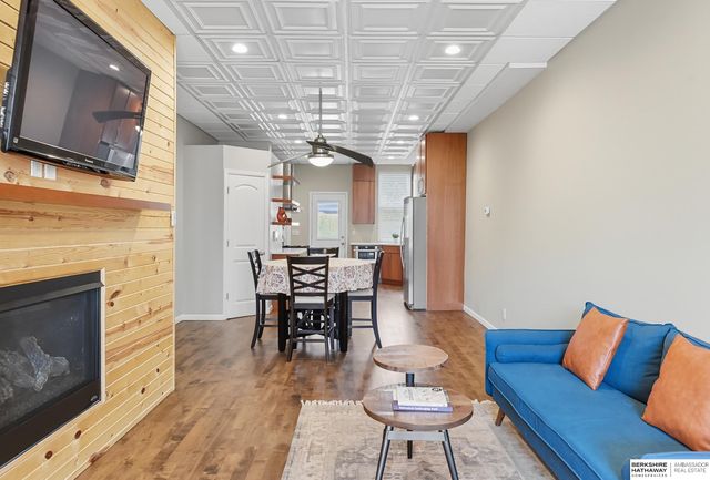 1316 S 6th Street, Omaha, NE 68108