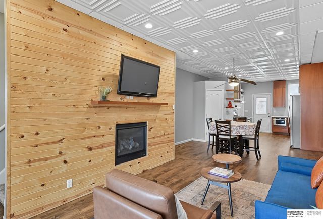 1316 S 6th Street, Omaha, NE 68108