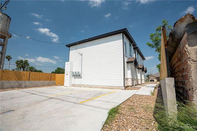 218 Kansas Avenue, Weslaco, TX 78596