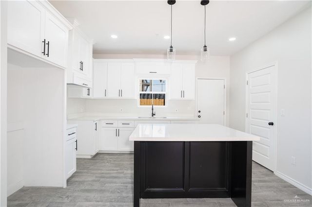 218 Kansas Avenue, Weslaco, TX 78596