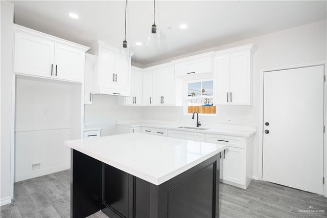 218 Kansas Avenue, Weslaco, TX 78596