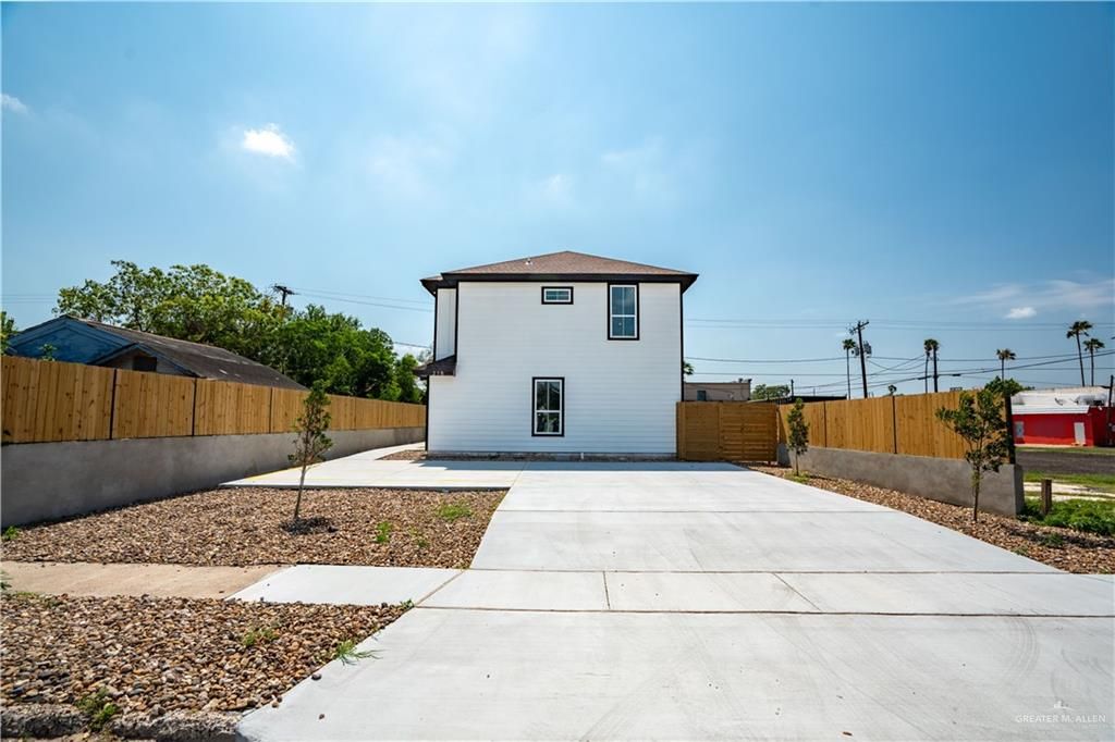 218 Kansas Avenue, Weslaco, TX 78596