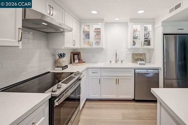 1508 Canyonwood Ct 4, Walnut Creek, CA 94595