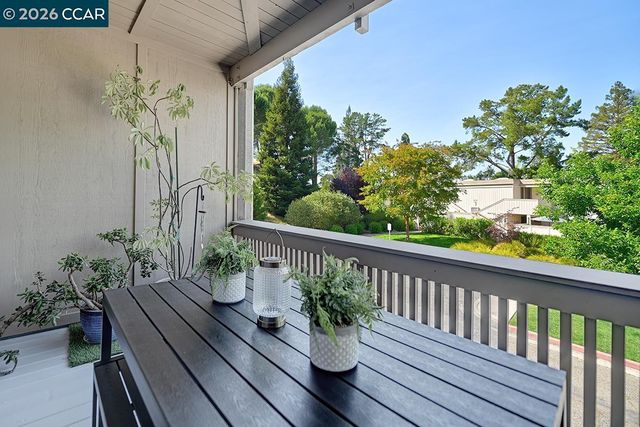 1508 Canyonwood Ct 4, Walnut Creek, CA 94595