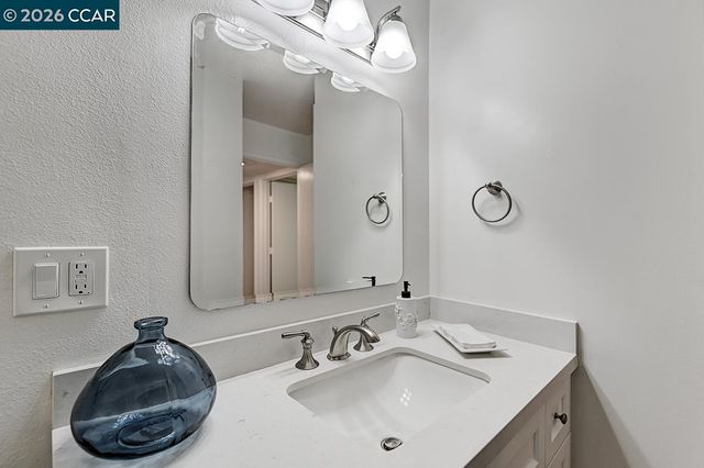 1508 Canyonwood Ct 4, Walnut Creek, CA 94595