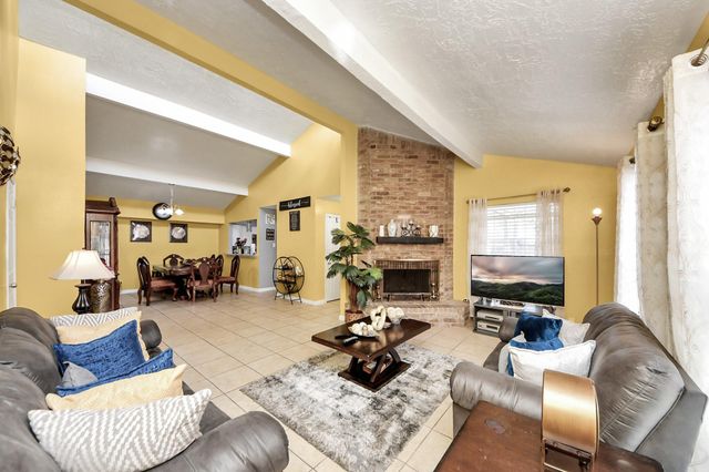 4155 Amir Street, Houston, TX 77072