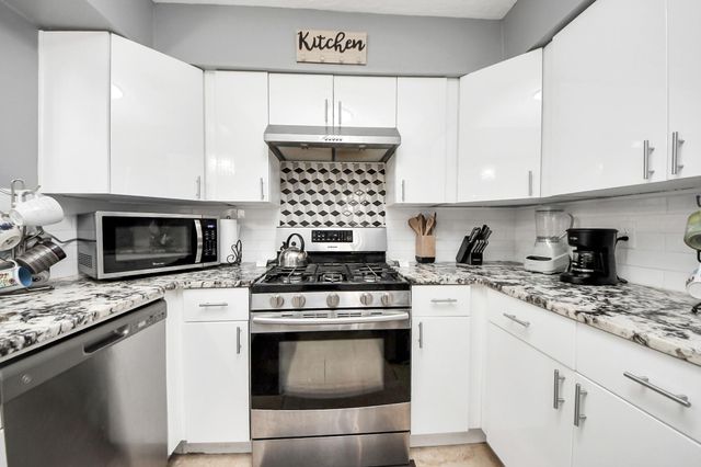 4155 Amir Street, Houston, TX 77072