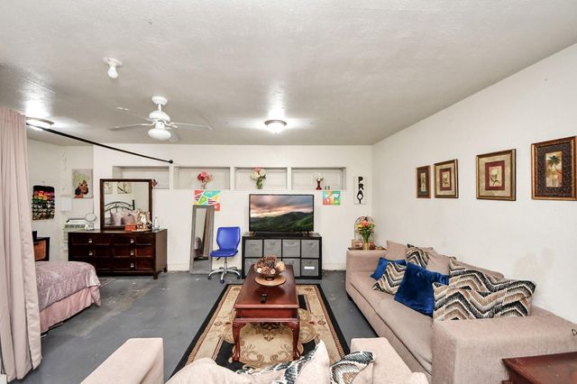 4155 Amir Street, Houston, TX 77072