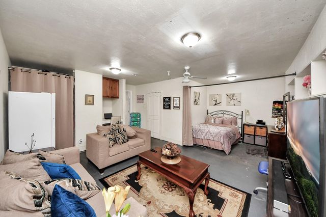 4155 Amir Street, Houston, TX 77072