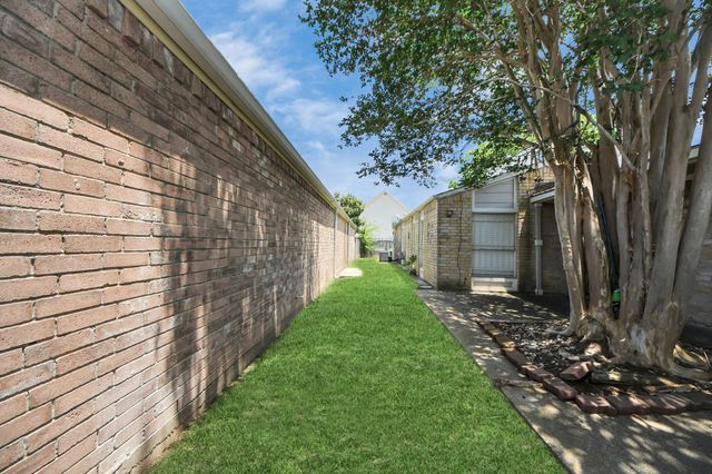 4155 Amir Street, Houston, TX 77072