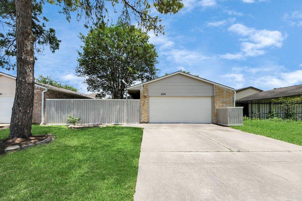 4155 Amir Street, Houston, TX 77072