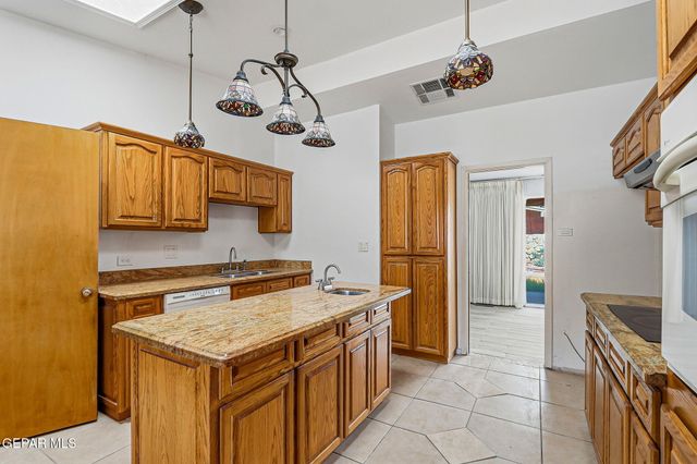 2801 POLK Avenue, El Paso, TX 79930