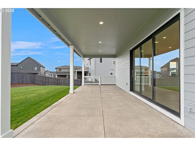 386 W FIR Loop, Washougal, WA 98671