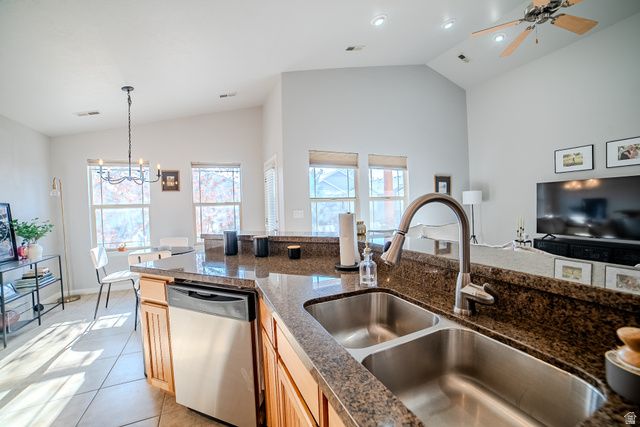 1428 W STONE MEADOW DR, West Jordan, UT 84088