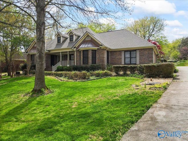 4818 Cove Creek Drive SE, Brownsboro, AL 35741