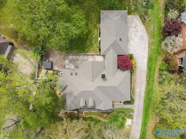 4818 Cove Creek Drive SE, Brownsboro, AL 35741
