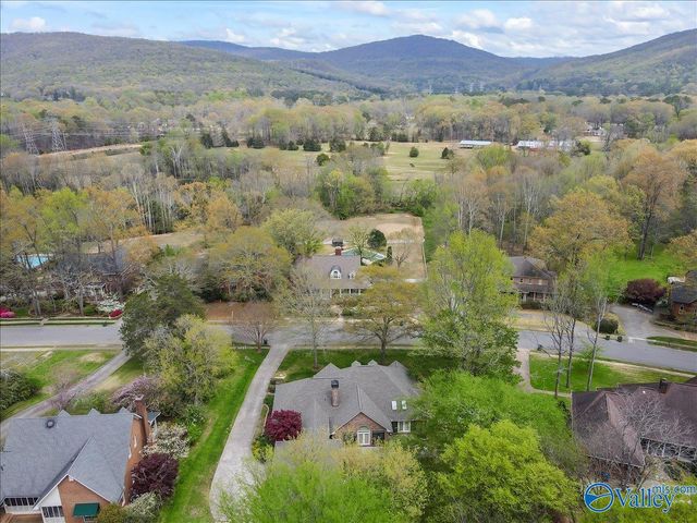 4818 Cove Creek Drive SE, Brownsboro, AL 35741