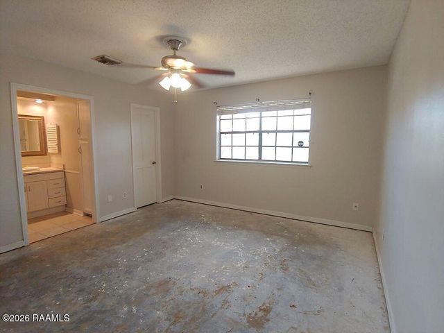 106 Pigeon Loop, Lafayette, LA 70508