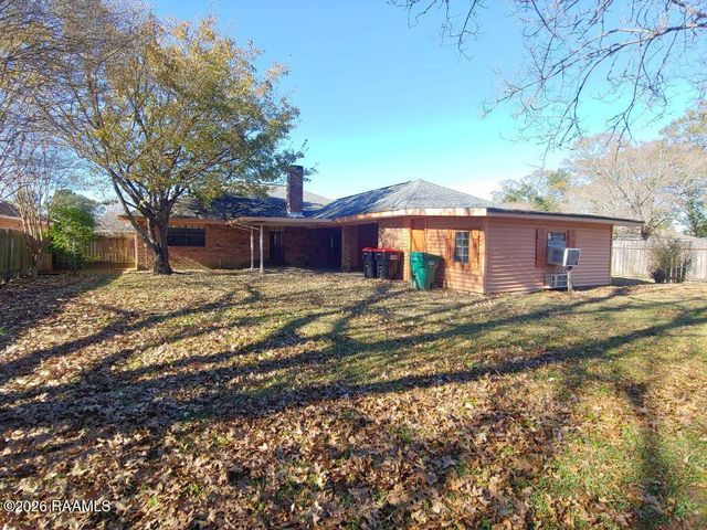 106 Pigeon Loop, Lafayette, LA 70508