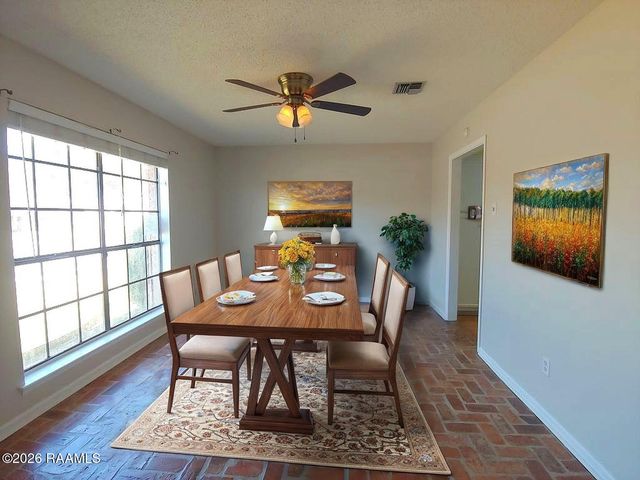 106 Pigeon Loop, Lafayette, LA 70508