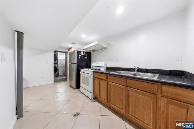280 Malcolm Avenue, Garfield, NJ 07026