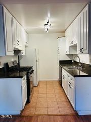 2750 Piedmont Avenue 14, Montrose, CA 91020