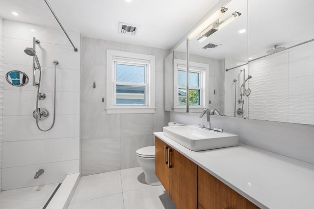 5 Falmouth Rd, Watertown, MA 02472