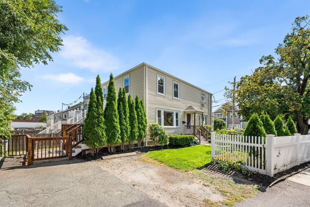 5 Falmouth Rd, Watertown, MA 02472