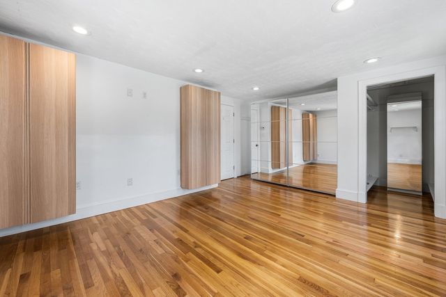 5 Falmouth Rd, Watertown, MA 02472