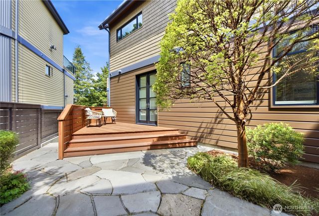 1311 Palm Avenue SW, Seattle, WA 98116