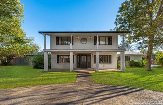 302 weathercock, Windcrest, TX 78239