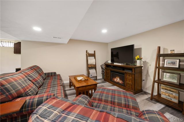 206 Salisbury Road, Geddes, NY 13219
