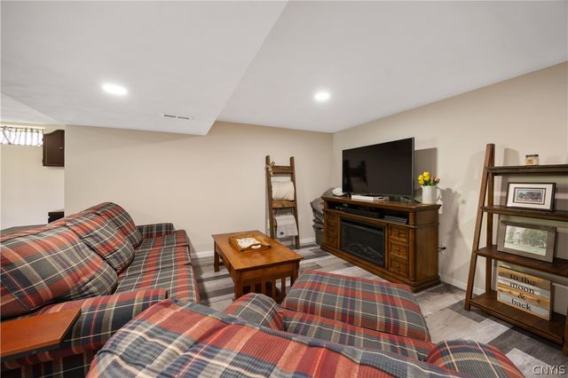 206 Salisbury Road, Geddes, NY 13219