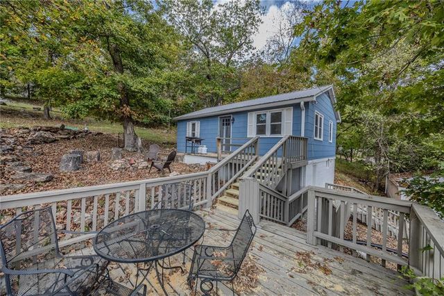 28253 W Cove Drive, Lincoln, MO 65338